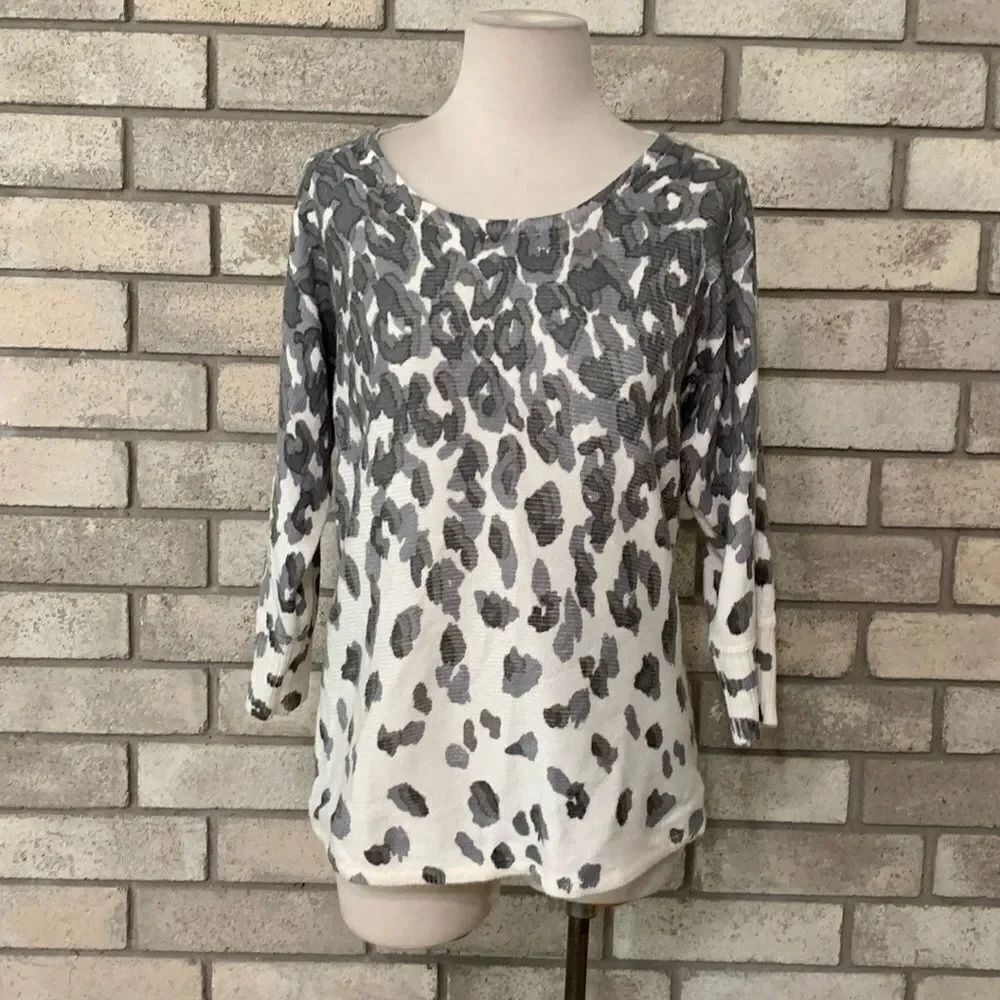 3for$20 light sweater small